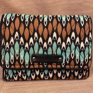 Vera Bradley almost NEW tri-fold wallet
